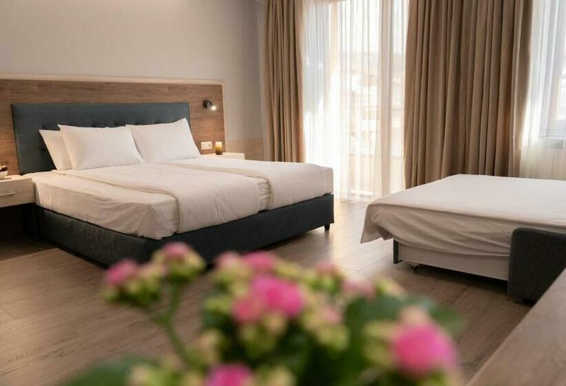 Номер Стандарт с Террасой, Guest House Velik
