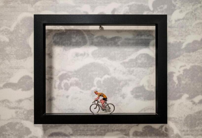 اتاق استاندارد, La Bicicleta Ravito