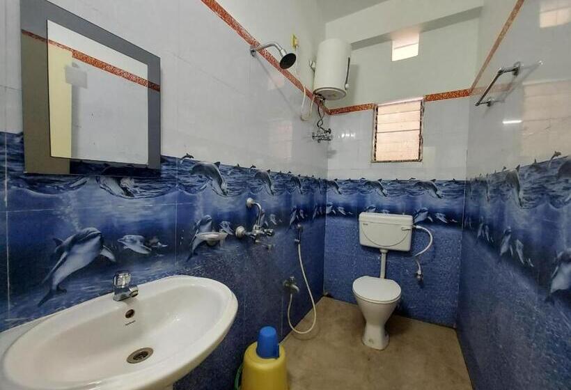 Quarto Estandar Primeiro Andar, Iconic Hotel Digha