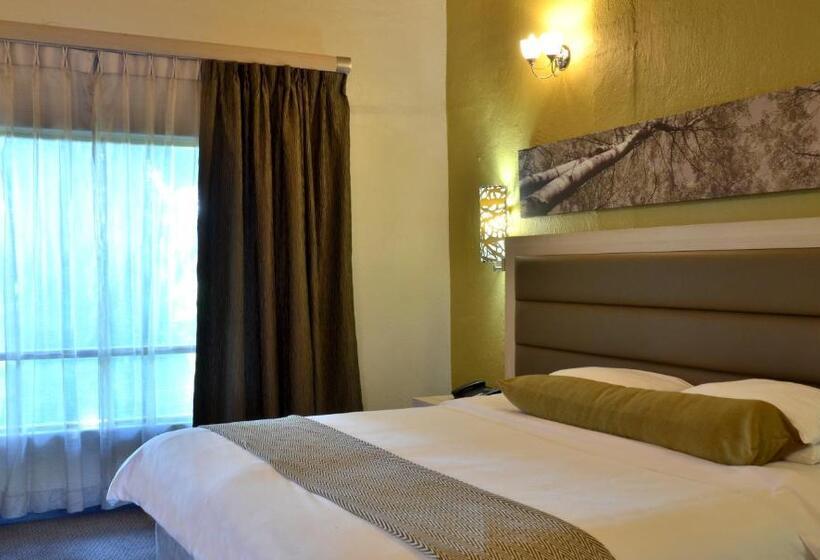 Quarto Estandar, Cresta Marang Gardens