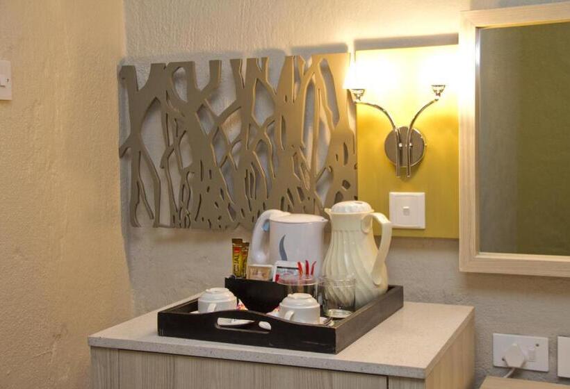 Quarto Deluxe, Cresta Marang Gardens