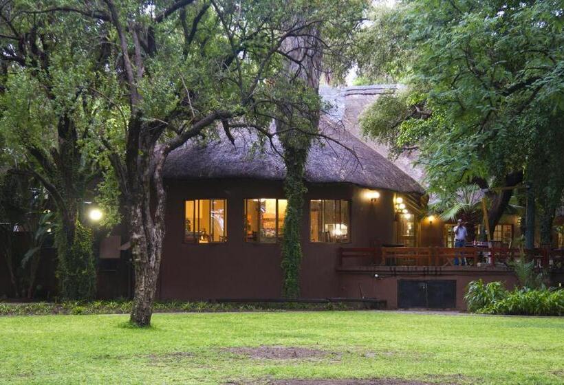 Quarto Deluxe, Cresta Marang Gardens