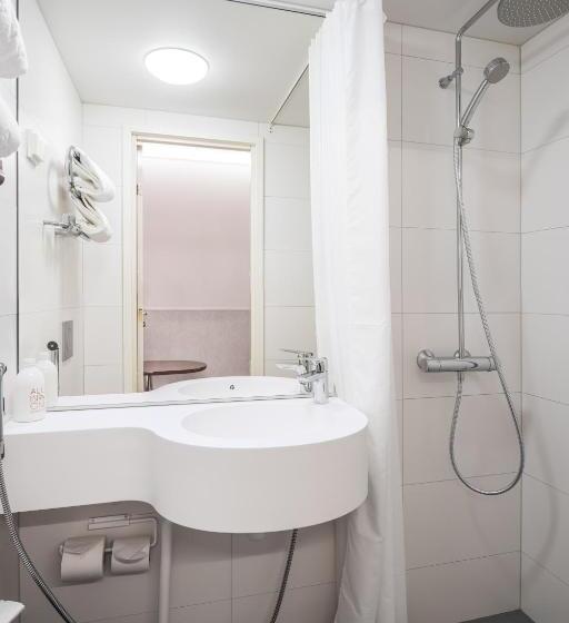 Номер Стандарт, Omena Hotel Tampere
