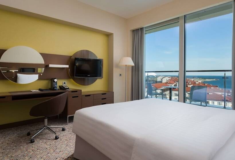 Habitación Premium Vista al Mar., Radisson Blu Resort & Congress Centre Sochi
