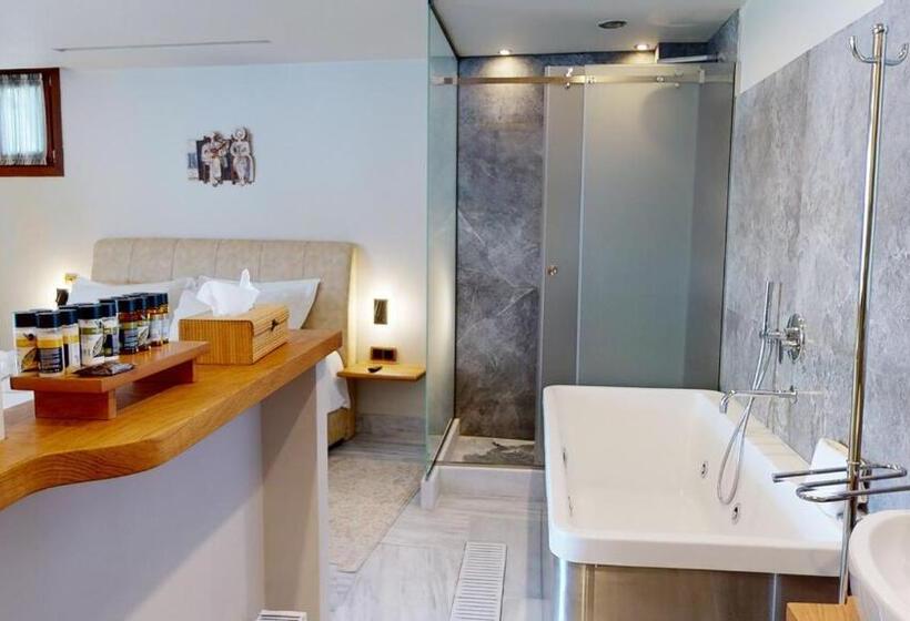 Полулюкс, Valeni Boutique Hotel & Spa