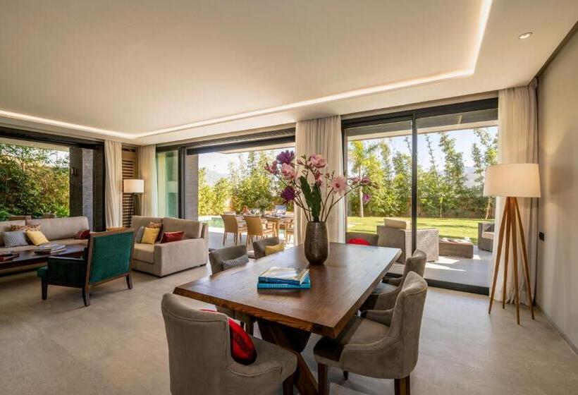 Вилла 3 Спальни, Widiane Resort