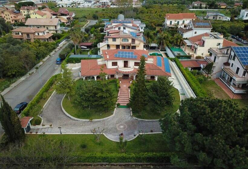 اتاق استاندارد چهارنفره با بالکن, B&b Giglio Di Mare