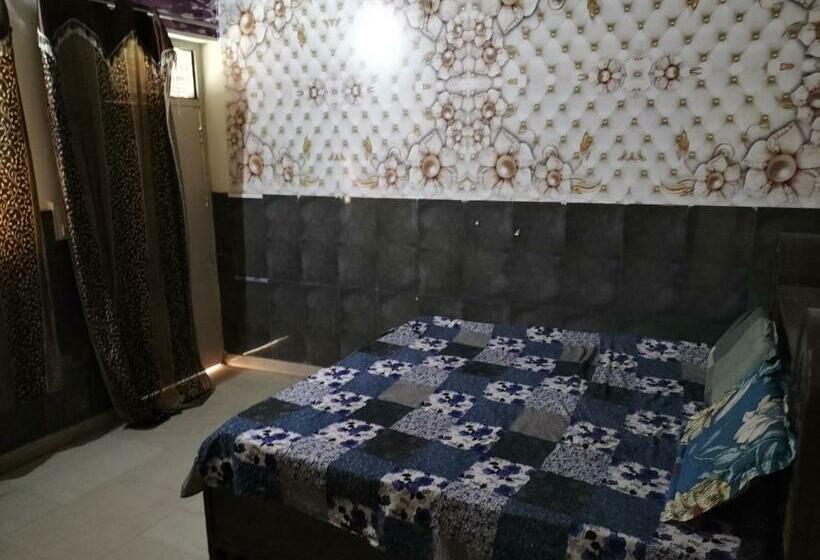 三人经典房间, Oyo 87980 Rao