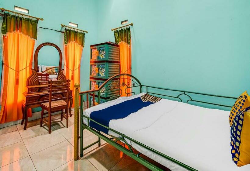 Номер Economy, Oyo Homes 91114 Desa Wisata Bangunharja