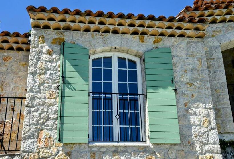 Номер Стандарт, Chambre D Hôtes Cottes