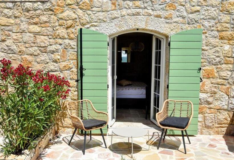Номер Стандарт с Террасой, Chambre D Hôtes Cottes