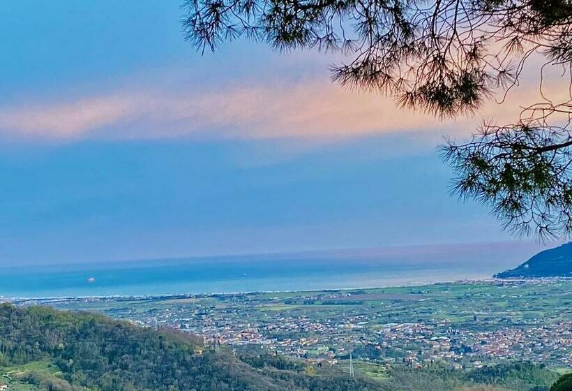 اتاق لوکس با چشم‌انداز دریا, La Ginestra B&b