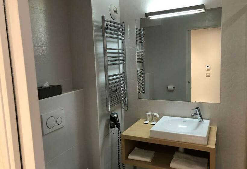 高级大房间, Kyriad Paris 18  Porte De Clignancourt  Montmartre
