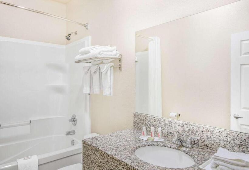 Стандартный Номер Кровать Кинг, High Point Inn & Suites Peace River