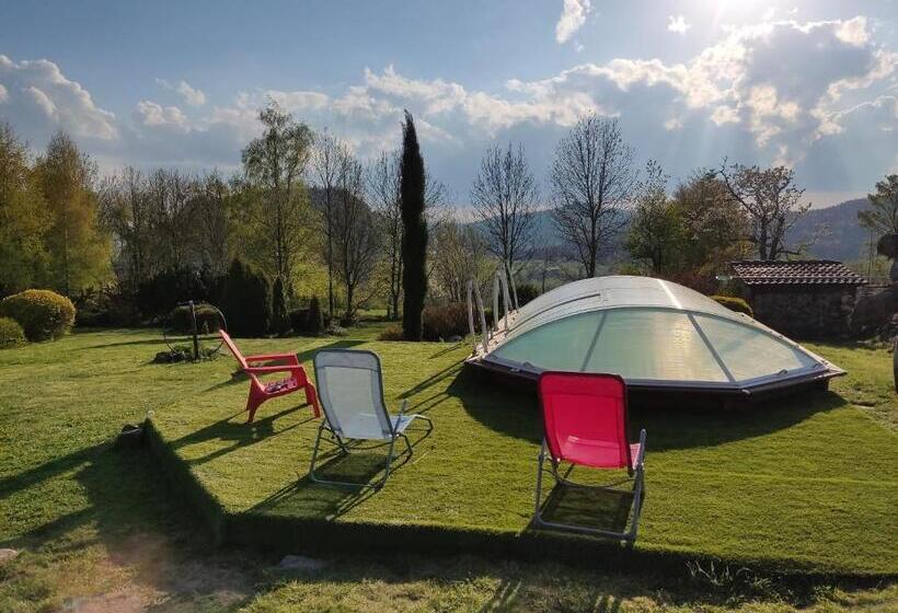 Семейный Номер, La Chabanade