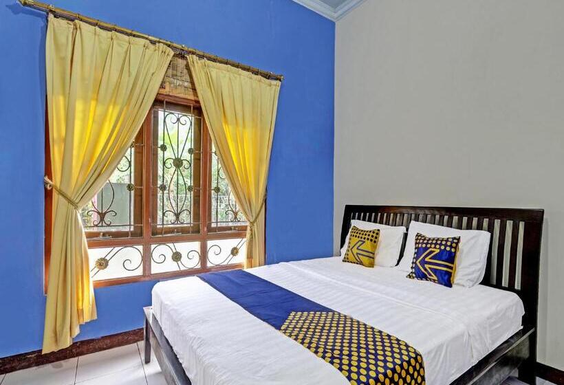 スタンダードルーム, Spot On 91054 Desa Wisata Budaya Kebondalem Kidul
