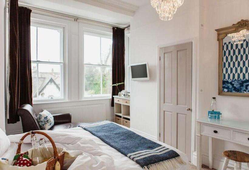 اتاق استاندارد, Highcliffe