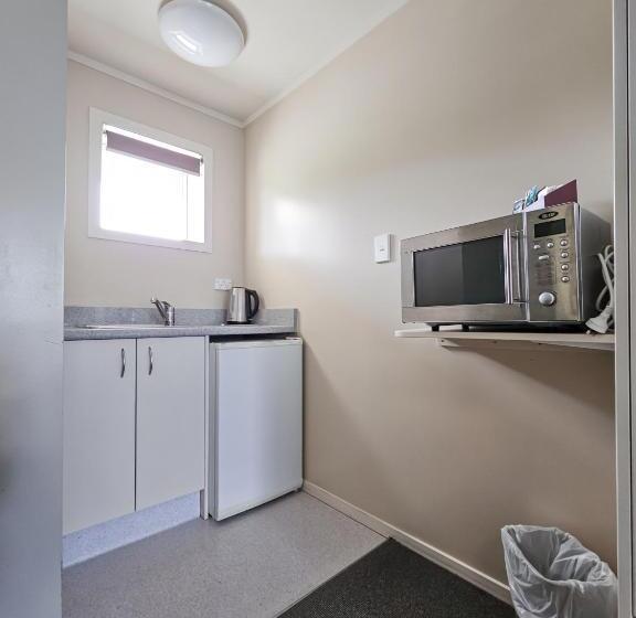 Студия Superior, Captain Cook Motor Lodge