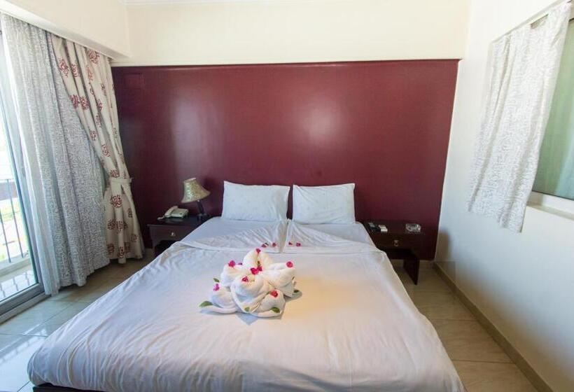 Deluxe room with river view, Philae Hotel Aswan