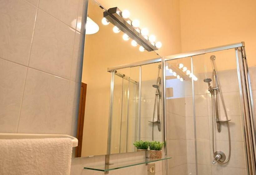 اتاق استاندارد, B&b A Capua   I Portici Del Centro