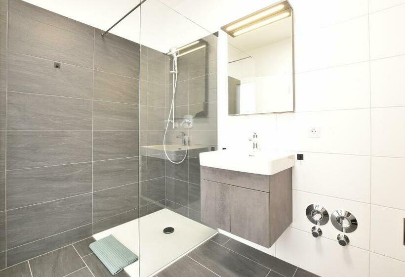 Апартаменты Superior 1 Спальня, Myquartier Central City Suites