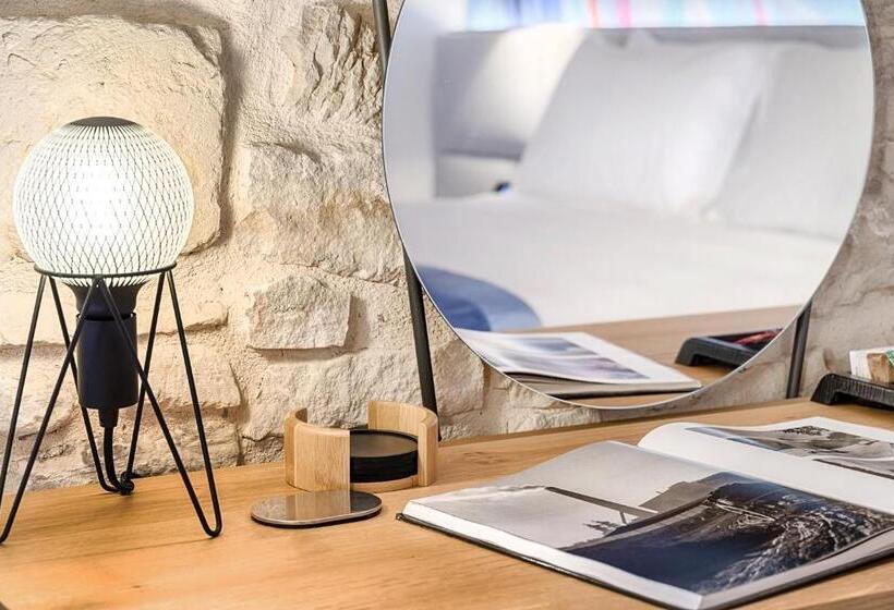 اتاق لوکس با بالکن, Dimora Bonafede Ibla Design Rooms