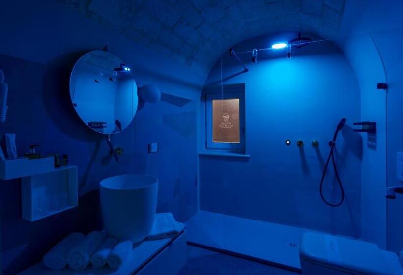 اتاق لوکس با بالکن, Dimora Bonafede Ibla Design Rooms