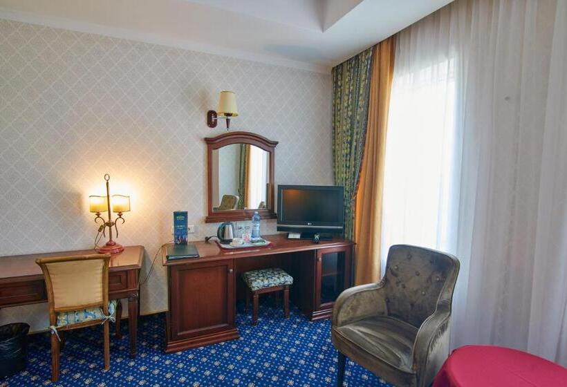اتاق استاندارد, Grand Hotel Victory