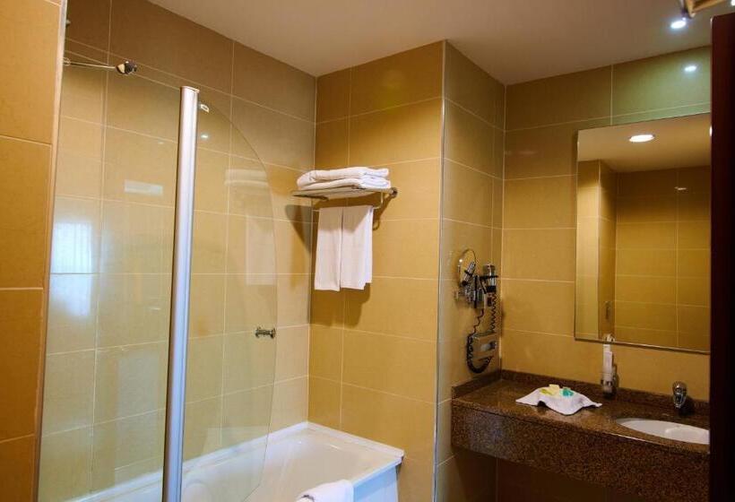 اتاق استاندارد, Grand Hotel Victory