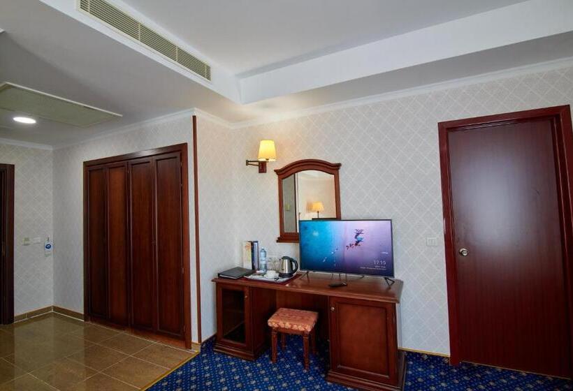 اتاق استاندارد با چشم‌انداز دریا, Grand Hotel Victory