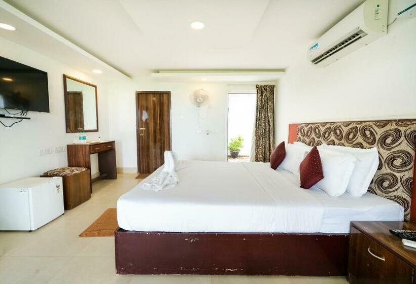 Номер Deluxe Вид на Море, Shelter Beach Resort