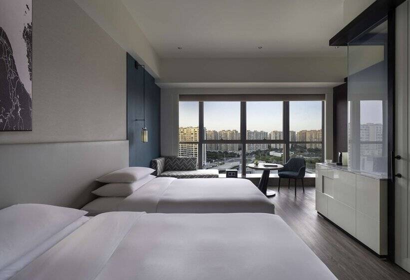 اتاق استاندارد با چشم‌انداز دریاچه, Hyatt Centric Lakeside Ningbo