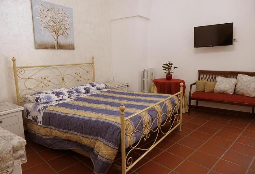 Номер Стандарт Трехместный, B&b Amèsa