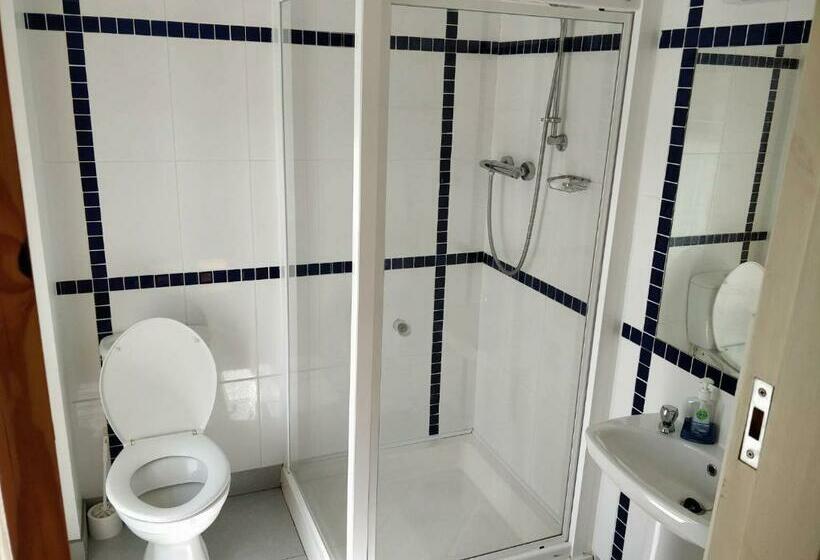 اتاق استاندارد با چشم‌انداز دریا, Barry S Bed And Breakfast