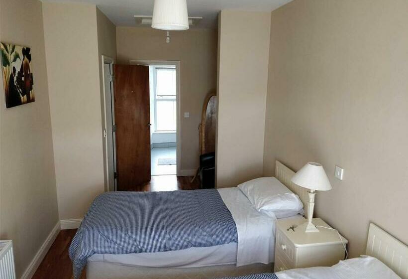 اتاق استاندارد با چشم‌انداز دریا, Barry S Bed And Breakfast