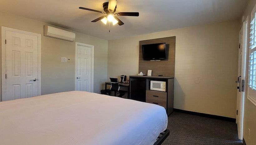 Номер Deluxe, Beachwalker Inn & Suites