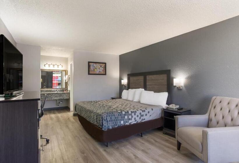 스탠다드 룸 킹사이즈 침대, Econo Lodge