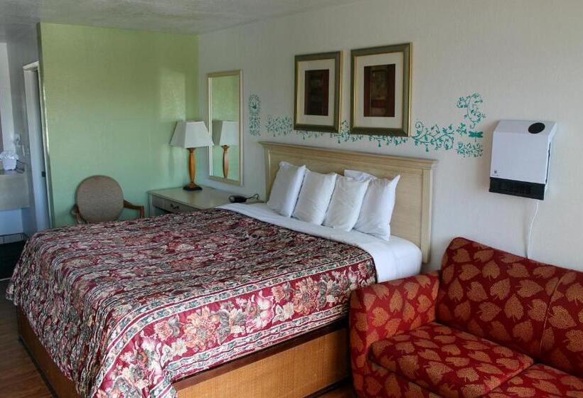 חדר סטנדרט עם מיטת קינג, Fireside Inn By The Beach Boardwalk & Bowling