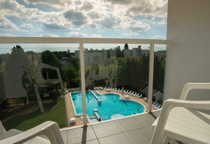 اتاق استاندارد با بالکن, Thermal Hotel Garden