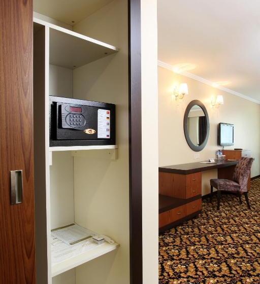 سوییت, Arya Hotel Sakarya