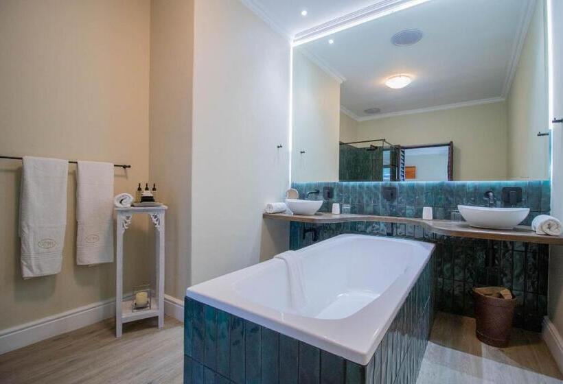 سوییت لوکس, Lavender Manor Guest Lodge
