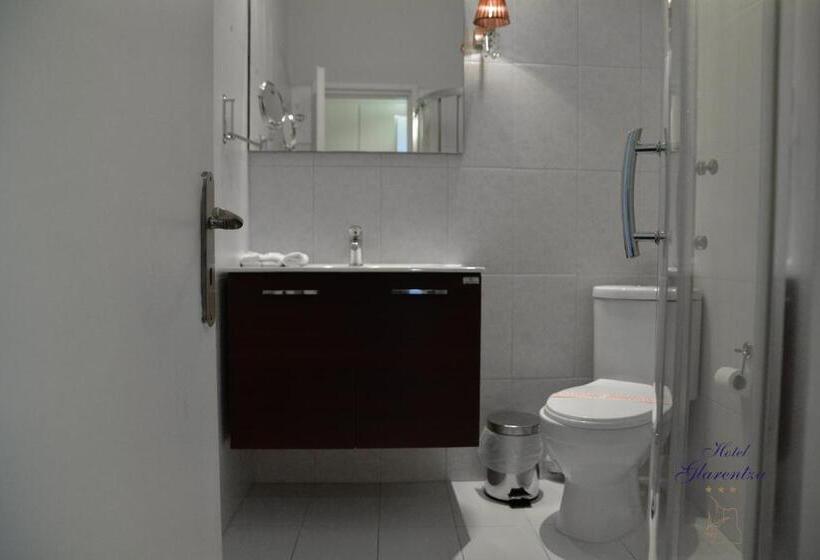 اتاق استاندارد یک تخته با بالکن, Glarentza