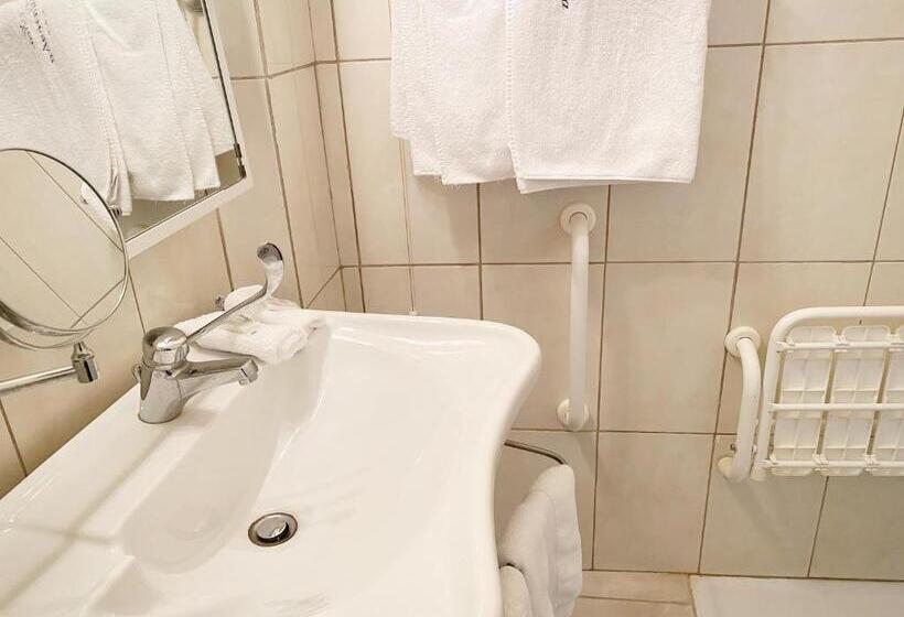 اتاق استاندارد برای معلولان, Glarentza
