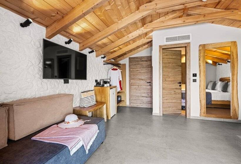 سوییت جونیور با چشم‌انداز دریا, Emily S Luxury Suites