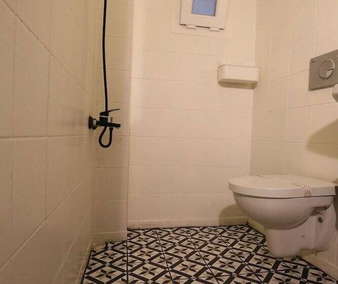 اتاق اکونومی, Lavender Otel