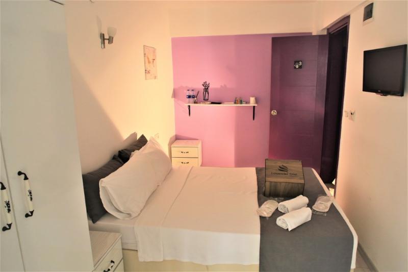 اتاق اکونومی, Lavender Otel
