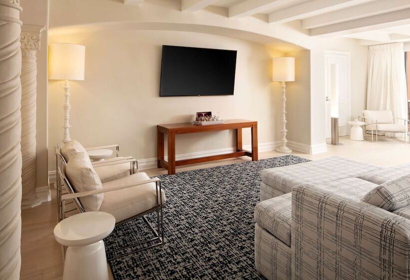 ジュニアスイート, Yacht Club At The Boca Raton Resort