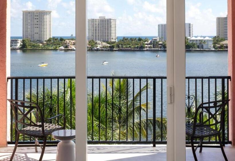 キングサイズベッドのジュニアスイート, Yacht Club At The Boca Raton Resort