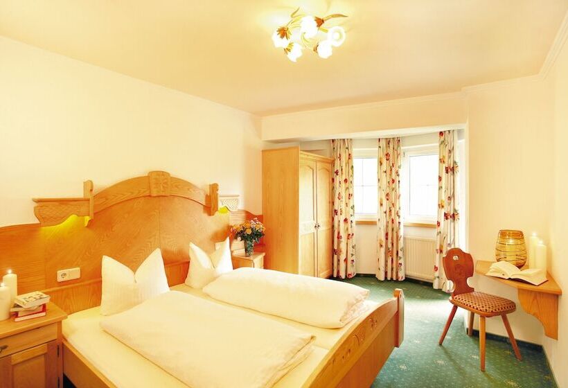 Семейные Апартаменты 3 Спальни, Apparthotel Talhof, Restaurant, Pool Und Spa