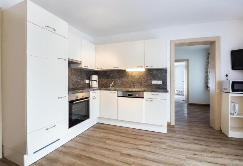 آپارتمان لوکس 2 خوابه, Appartements Tannenhof